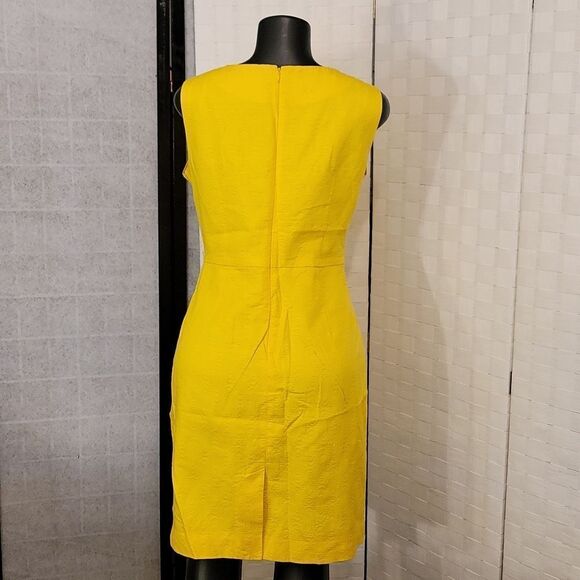 BRAND NEW WORN PLEATED FRONT SLEEVELESS WOMEN"S DRESS - Picture 6 of 14